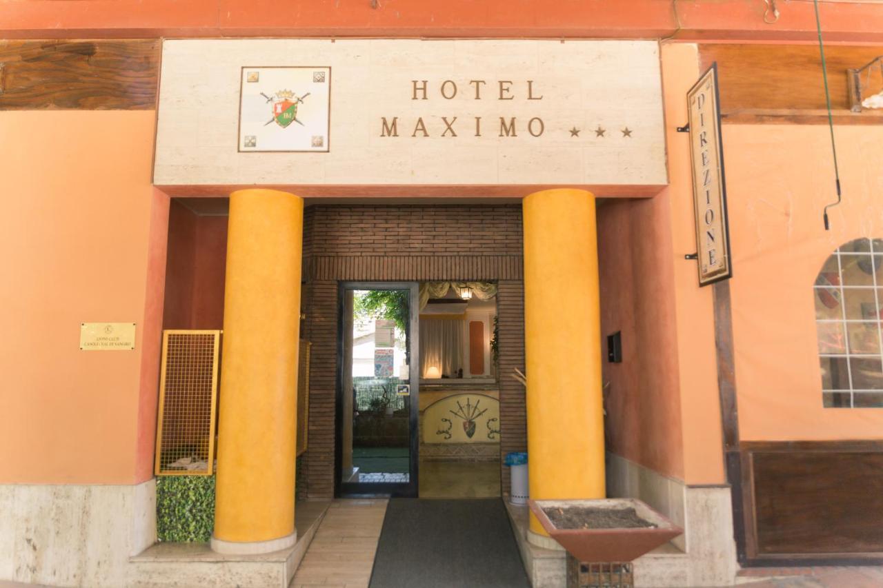 Il Castello Di Perano Hotell Exteriör bild